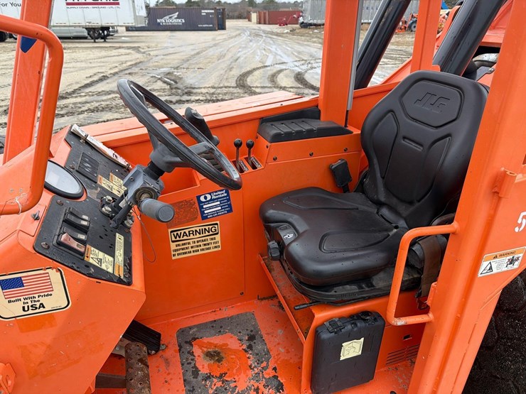 2017-sky-trak-6042-image-14