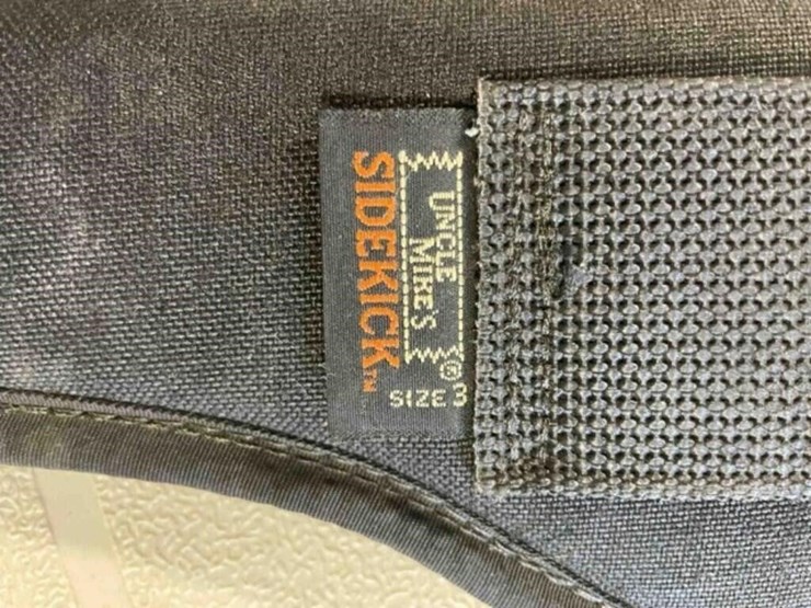 box-of-misc.-holsters-image-8