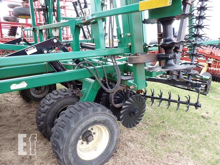 great-plains-4000tt-image-6