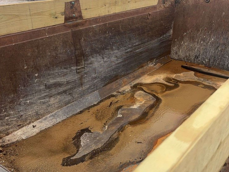 2009-freightliner-business-class-m2-106-image-33