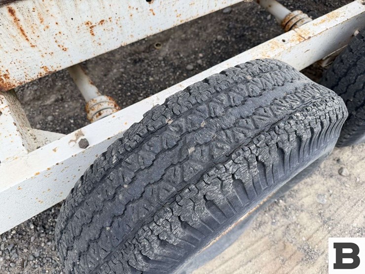 chemigation-trailer-w/-custom-applicator-image-19