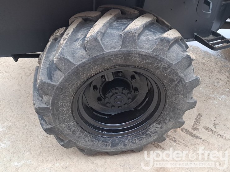 benford-6-ton-swivel-skip-dumper,-roll-bar-image-11