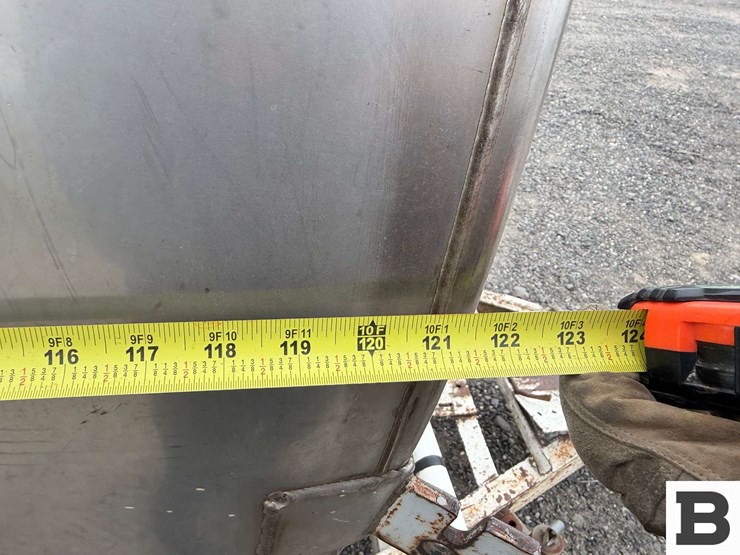 chemigation-trailer-w/-custom-applicator-image-21