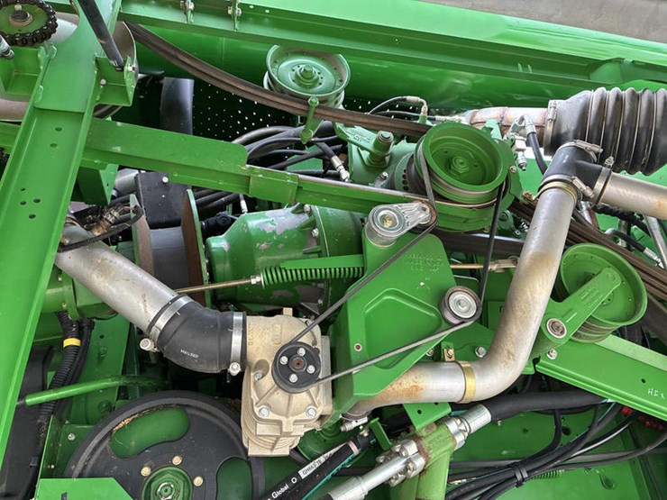 2014-john-deere-s670-image-54