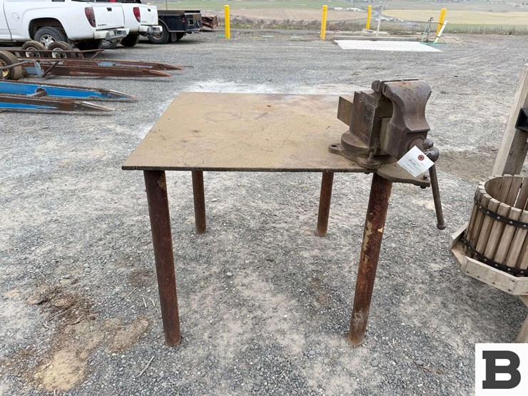 37"x33"-metal-shop-table-image-1