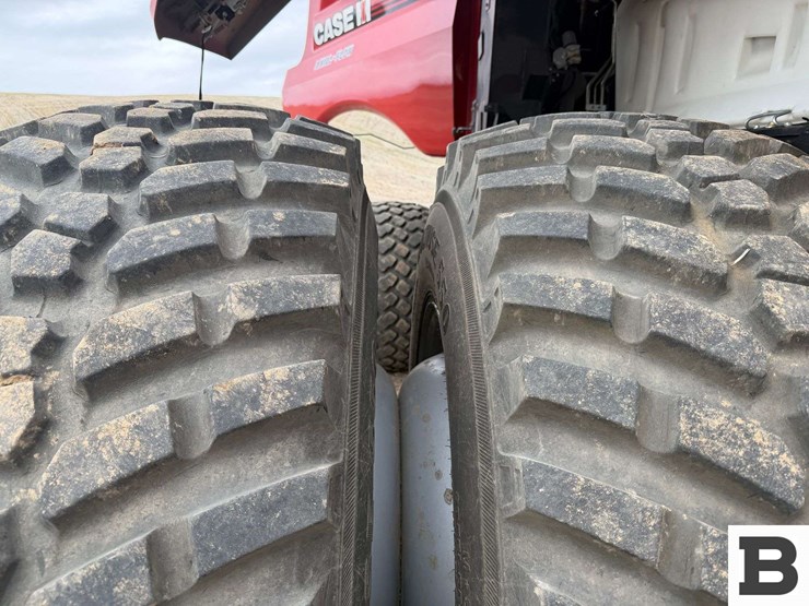 2020-case-ih-8250-image-95