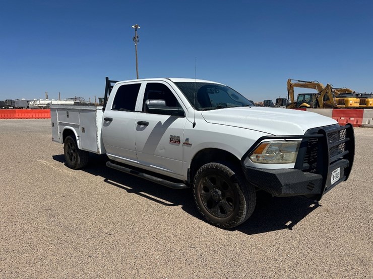 2012-dodge-2500-image-3