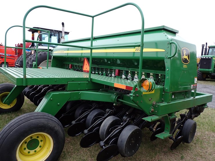 john-deere-1590-image-7