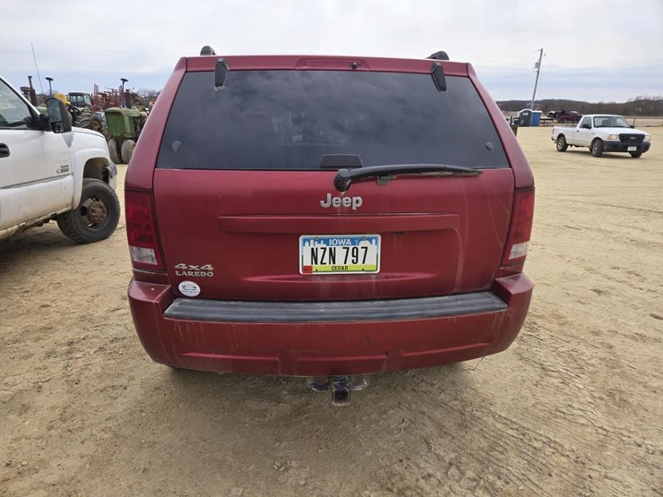 2006-jeep-grand-cherokee-laredo-image-11