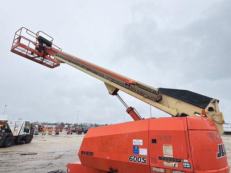 jlg-600s-image-20