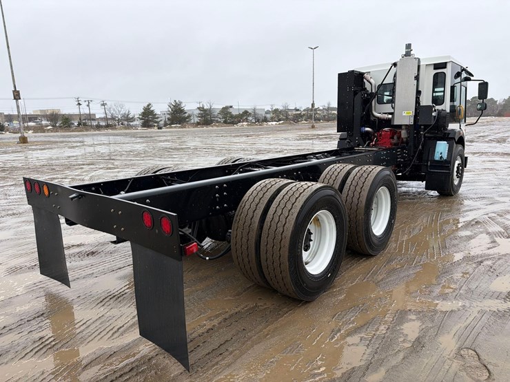 2025-dennis-eagle-proview-image-4