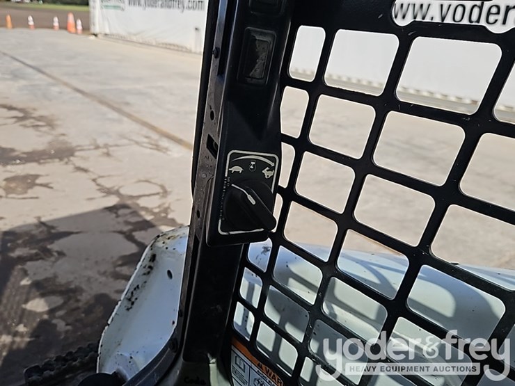 2019-bobcat-s570-image-22