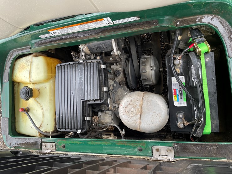 #3101-•-2009-yamaha-ydra-gas-golf-cart-image-12