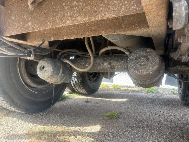 2009-great-dane-48-image-11