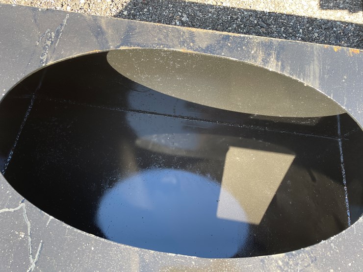 #3033-•-mini-concrete-bucket-attachment-image-5