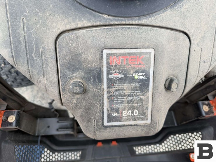 husqvarna-yta24v48-lawn-mower-image-23