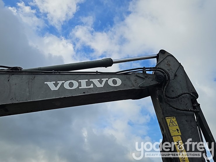 2020-volvo-ec200el-image-16