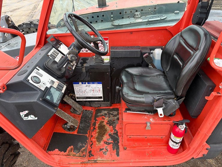 2017-skyjack-sj643th-image-13