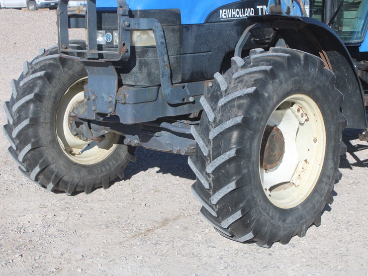 new-holland-tm125-image-84