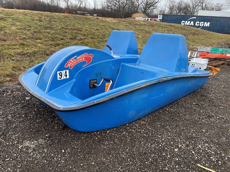 #3100-•-sea-venture-2-person-pedal-boat-image-1