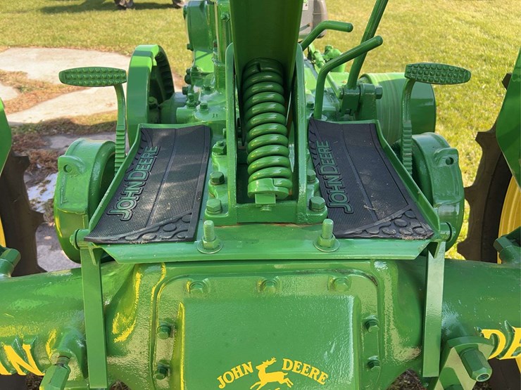 john-deere-model-b-image-47