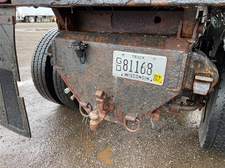 #2015-•-2009-chevy-c7500-single-axle-dump-truck-(has-wi-title)-image-27