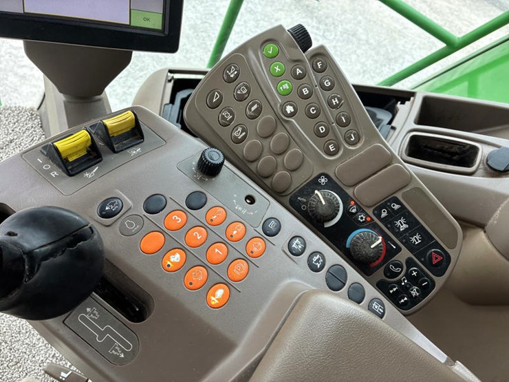 2014-john-deere-s670-image-106