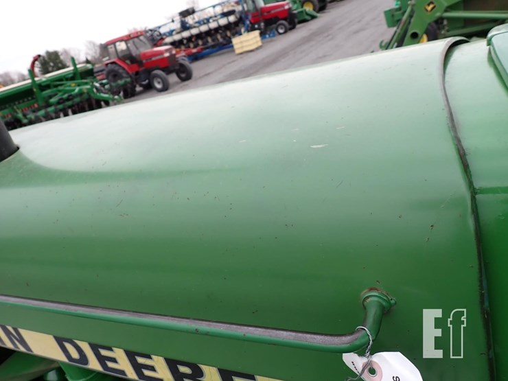 john-deere-4240-image-16