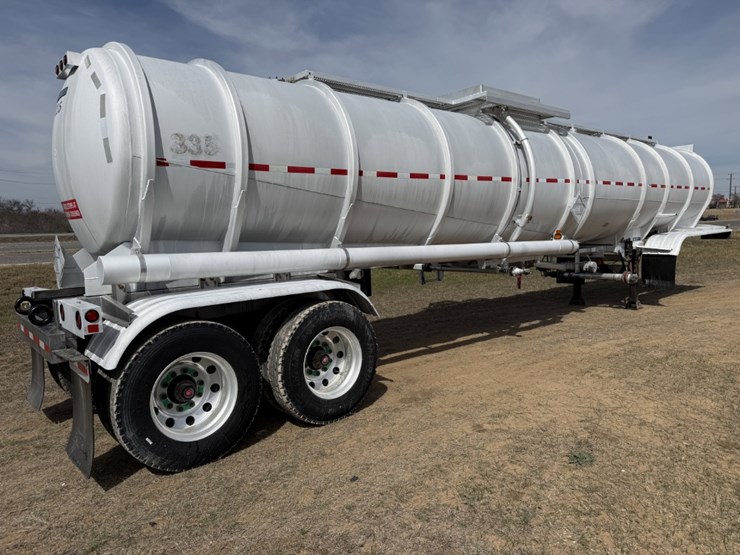 2011-brenner-tank-trailer-image-5