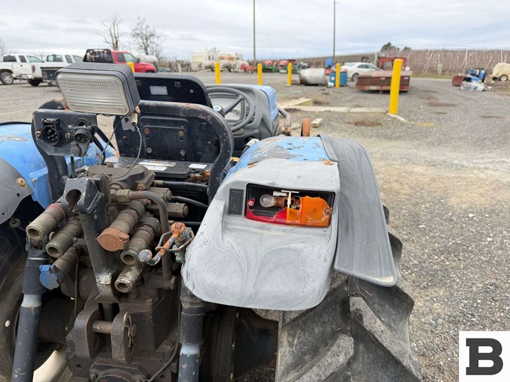 2002-new-holland-tn75v-image-31