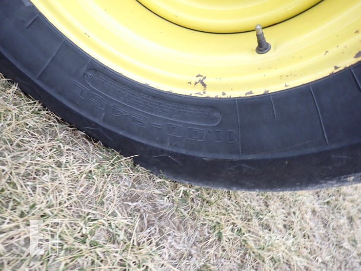 john-deere-8200-image-5