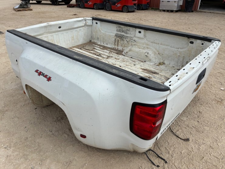 chevy-4x4-dually-truck-bed-image-4
