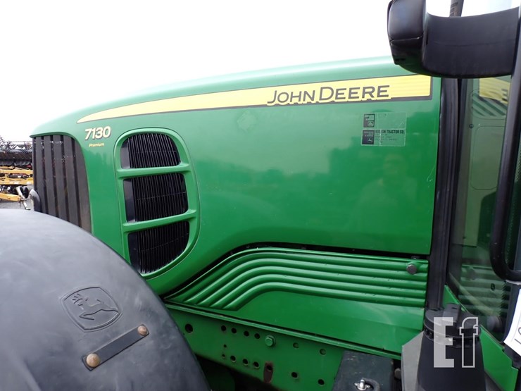john-deere-7130-premium-image-16