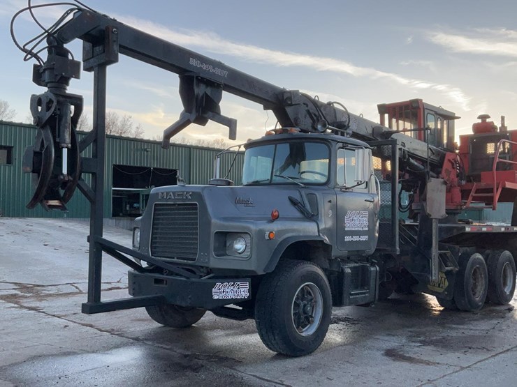 1989-mack-dm690s-image-1