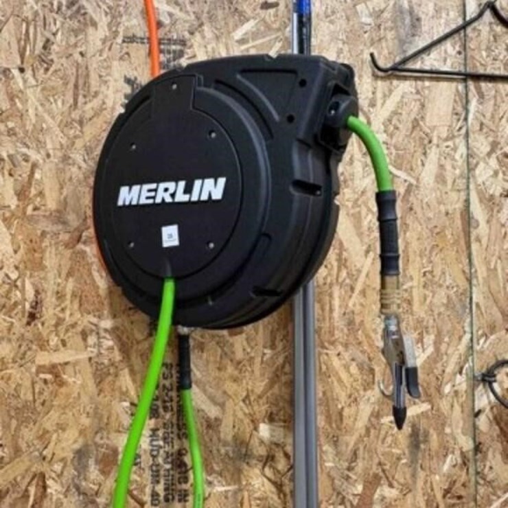 MERLIN AIR HOSE REEL