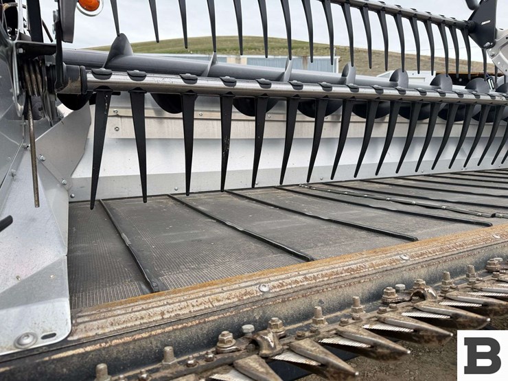 2023-mac-don-fd240-image-27