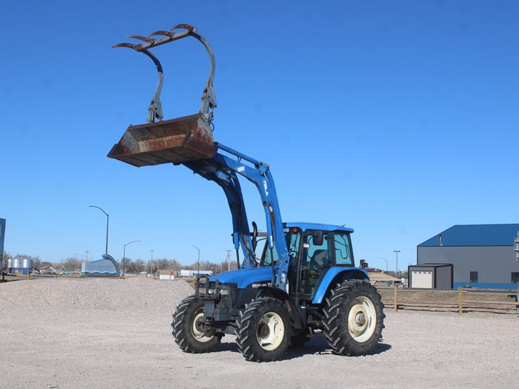 new-holland-tm125-image-80