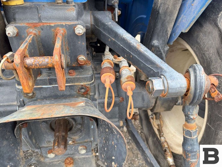 new-holland-t1520-image-23