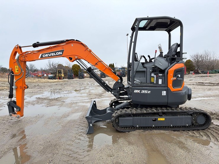 develon-dx35z-7-image-1