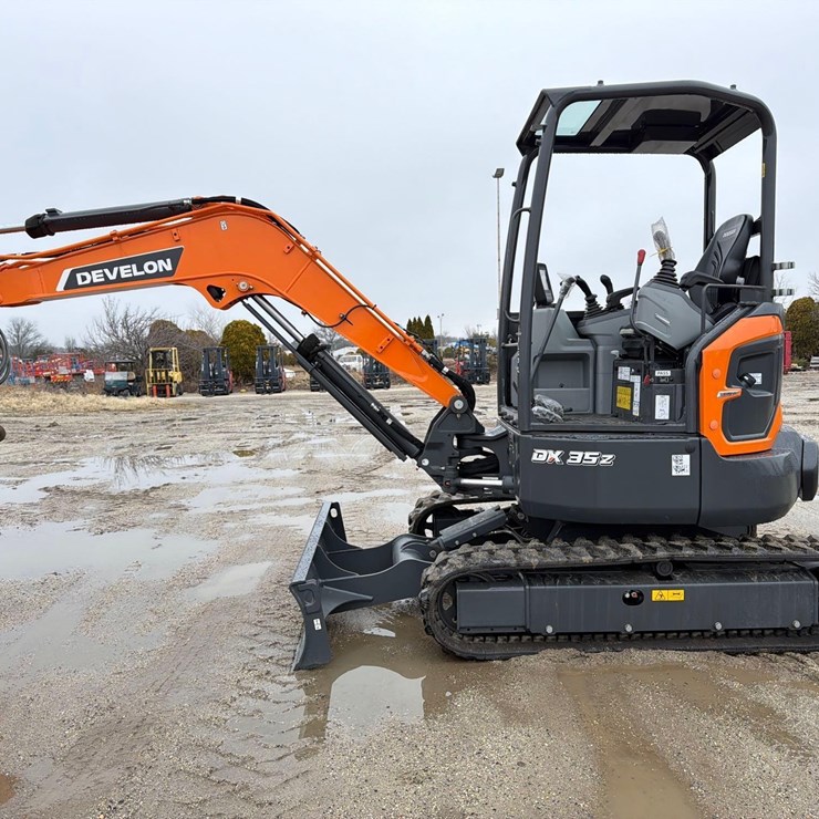 DEVELON DX35Z-7