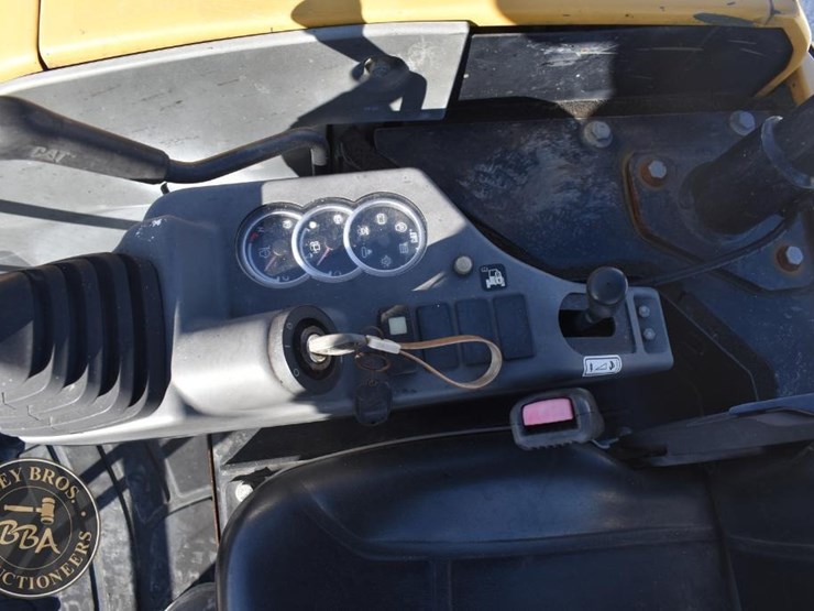 2015-caterpillar-303e-cr-image-43