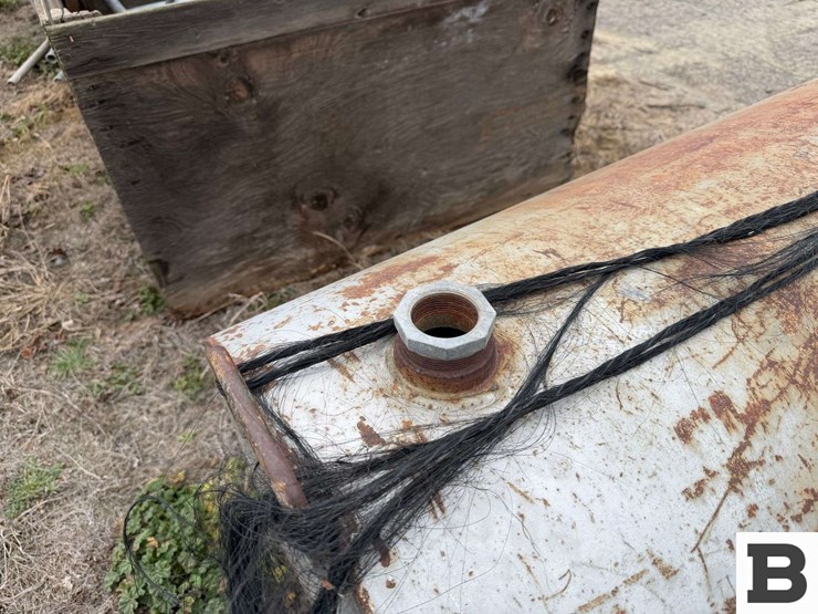 4'-metal-fuel-transfer-tank-image-4