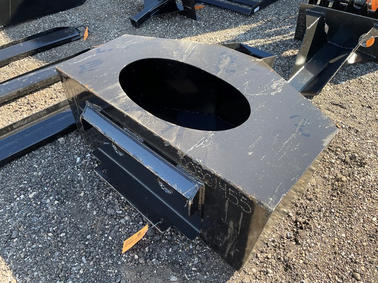 #3033-•-mini-concrete-bucket-attachment-image-1