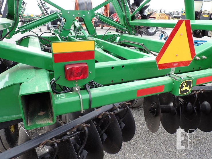 john-deere-2623-image-13