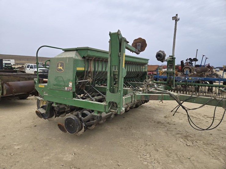 john-deere-1590-image-11