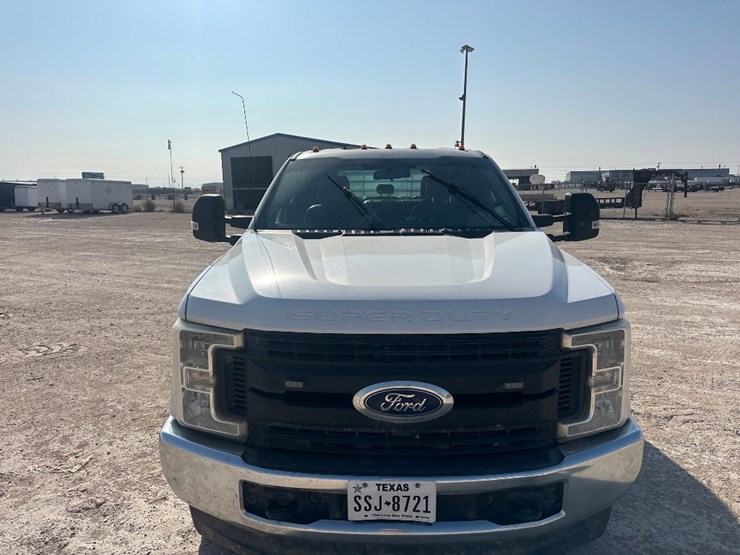 2019-ford-f350-image-2