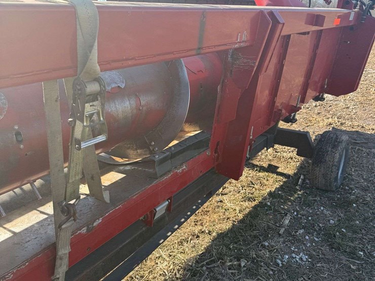 2011-case-ih-3020-image-14