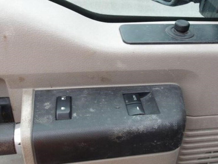 2010-ford-f250-xlt-image-11