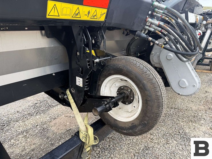 2023-mac-don-fd240-image-14