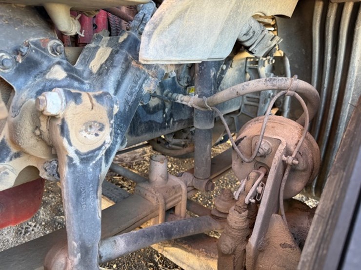 2013-freightliner-cascadia-113-image-20